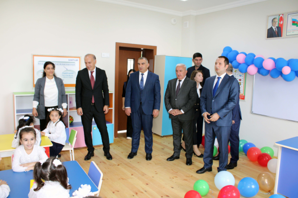 Göytəpə şəhərində Heydər Əliyev Fondu tərəfindən inşa olunan məktəb binası istifadəyə verilib